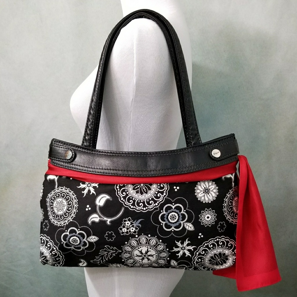 Thirty-One Onyx Medallion Purse Skirt